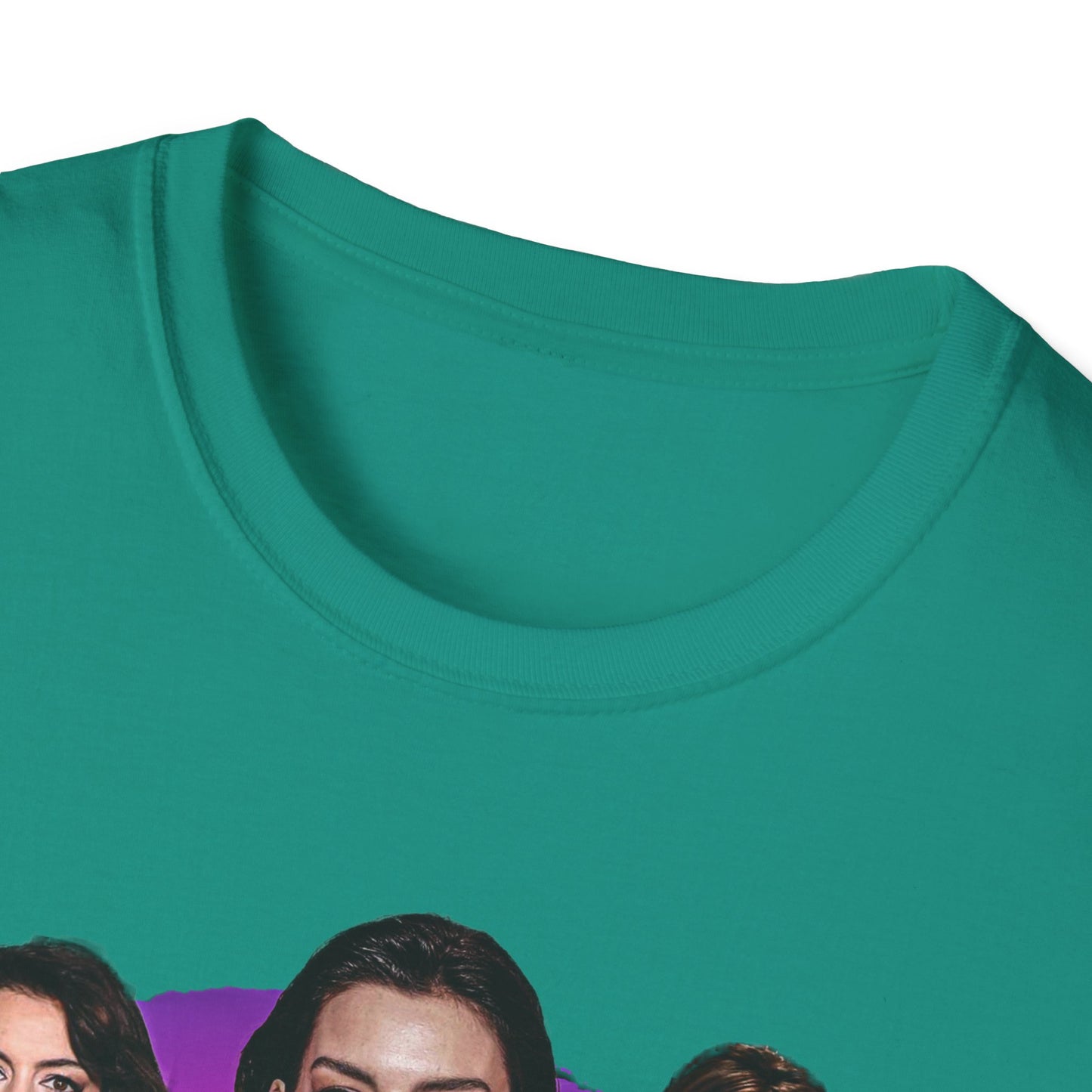 Anne Hathaway Unisex Fan Gift T-Shirt | Devil Wears Prada | Princess Diaries | Oscar Winner Character Art