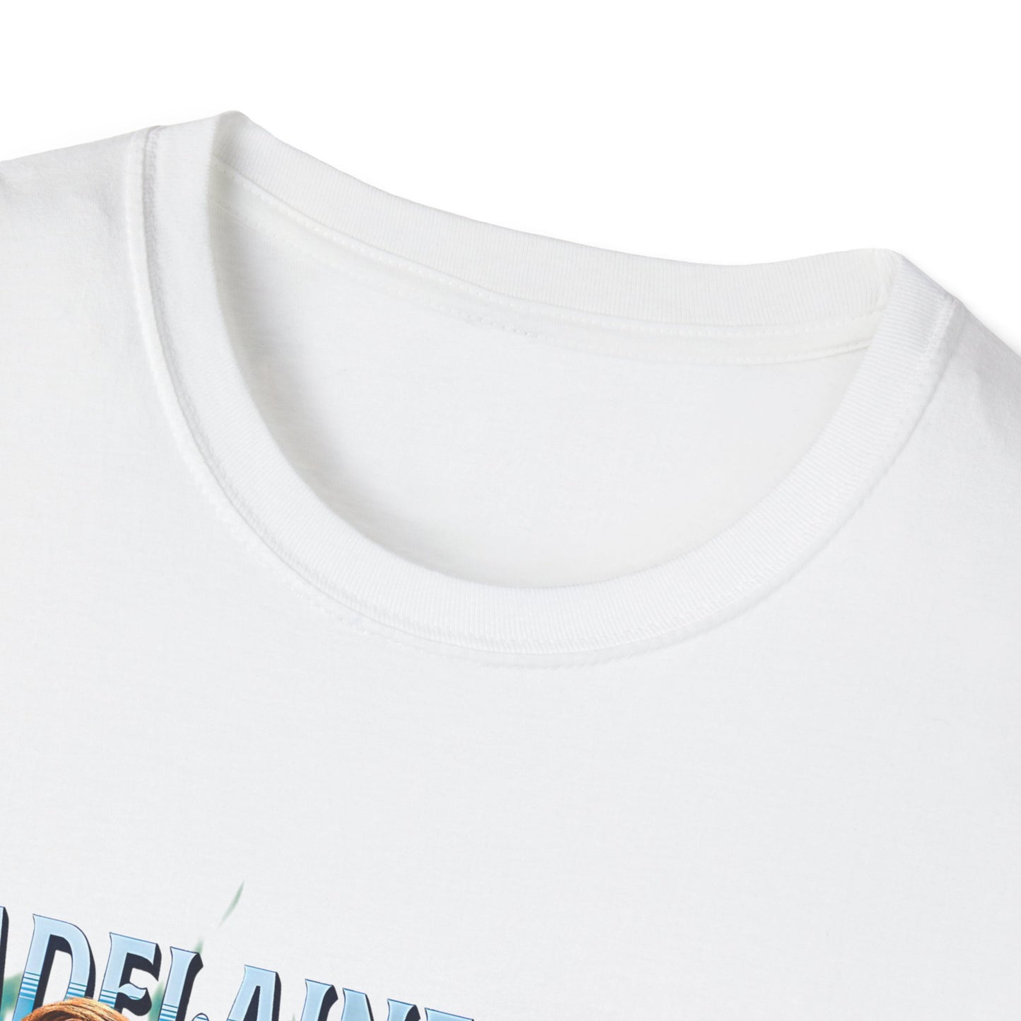 Madelaine Petsch Unisex T-Shirt - Fan T-Shirt Premium Collection