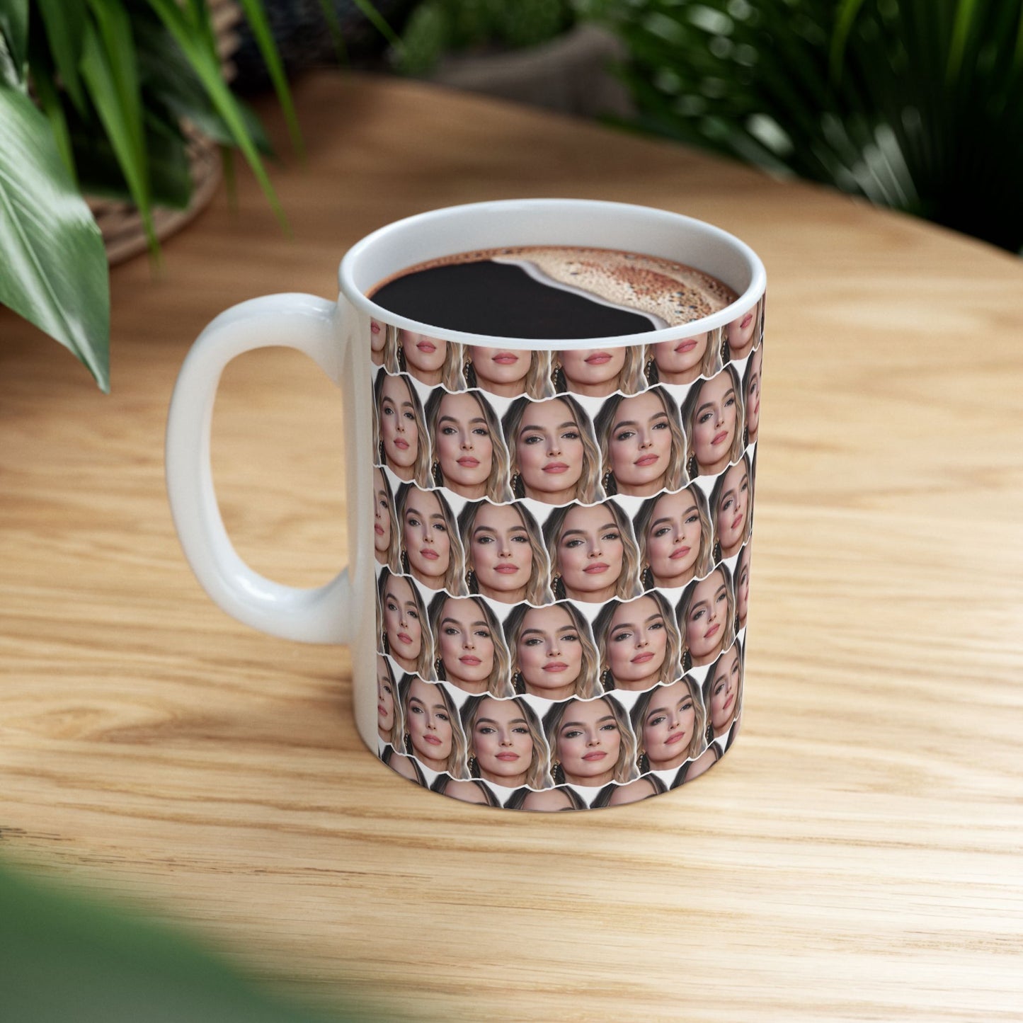 Jodie Comer Face Pattern Ceramic Mug | Unique Gift for Jodie Comer Fans
